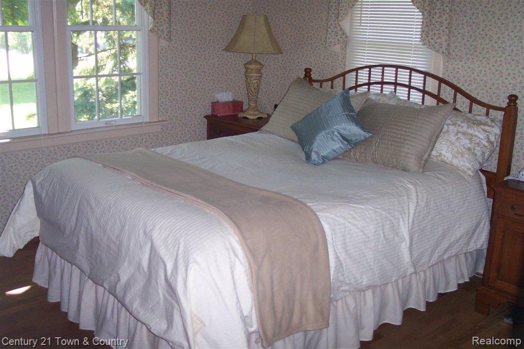 436 South Baldwin Road Oxford, MI 48371 - Photo 10 of 24 10-Bedrooms with Hardwood.JPG