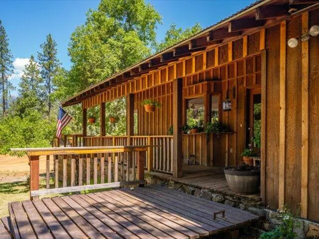 $849,000 | 125 Old Orchard, Weaverville, CA 96093