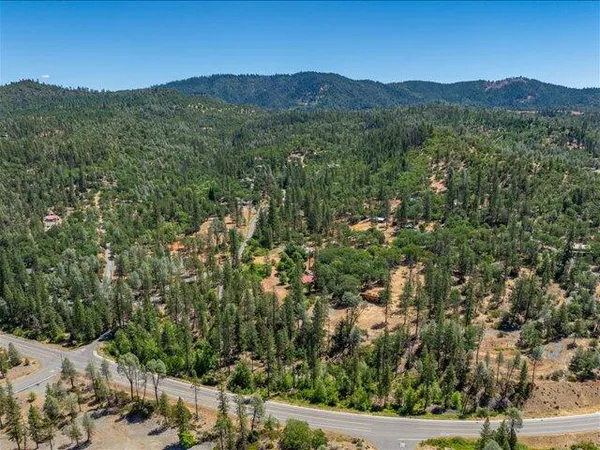 $849,000 | 125 Old Orchard, Weaverville, CA 96093