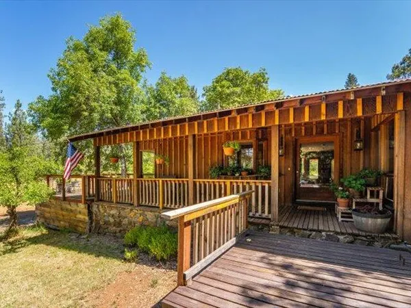 $849,000 | 125 Old Orchard, Weaverville, CA 96093
