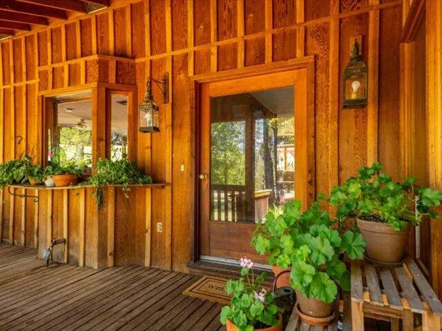 $849,000 | 125 Old Orchard, Weaverville, CA 96093