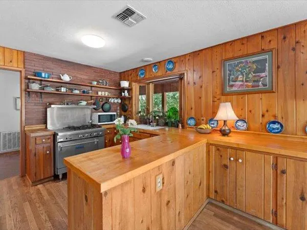 $849,000 | 125 Old Orchard, Weaverville, CA 96093