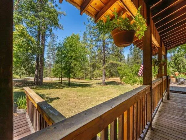 $849,000 | 125 Old Orchard, Weaverville, CA 96093
