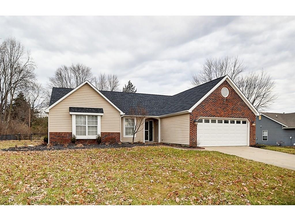 3024 Sable Ridge Lane Greenwood, IN 46142 - Photo 2 of 27 Gallery Image 2
