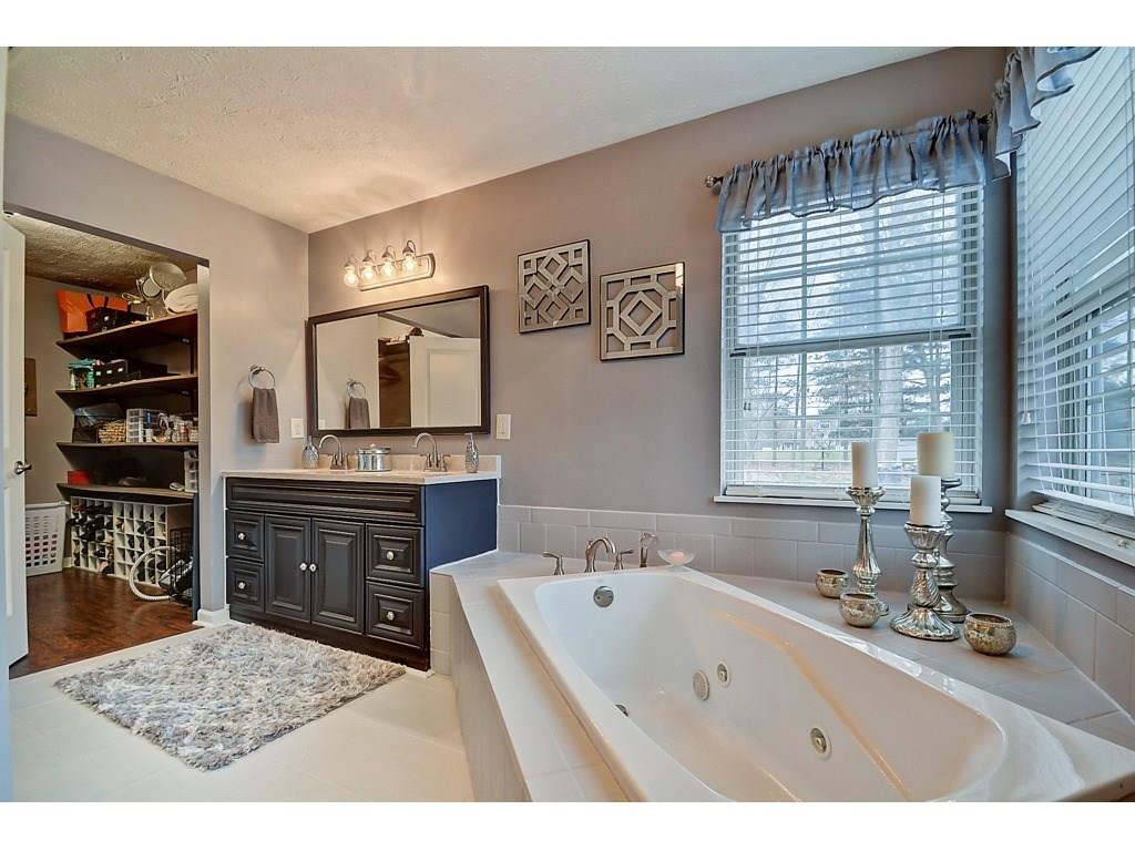 3024 Sable Ridge Lane Greenwood, IN 46142 - Photo 19 of 27 Gallery Image 19