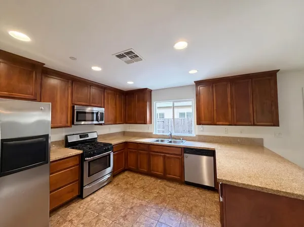 $482,000 | 251 Sugnet Way, Sacramento, CA 95838