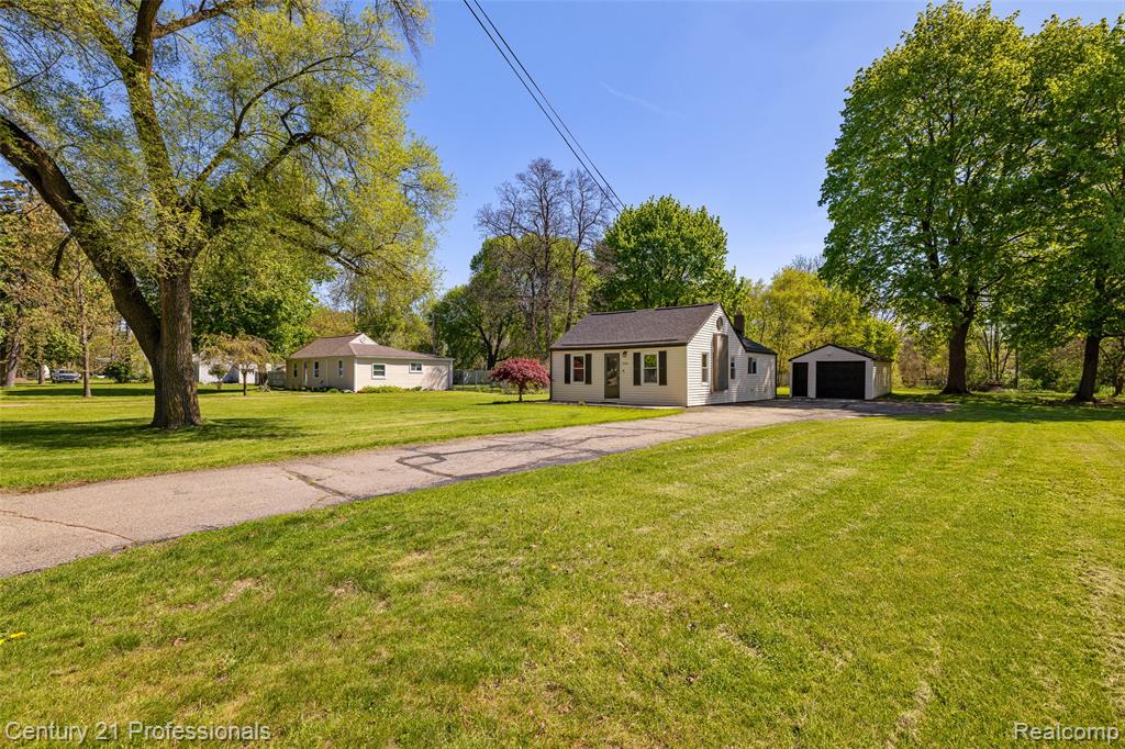 2830 Deland Road Waterford, MI 48329 - Photo 30 of 35