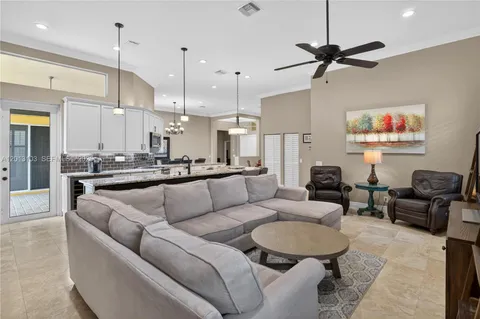 $1,095,000 | 1306 Crossbill Court, Weston, FL 33327