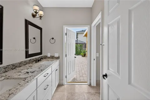 $1,095,000 | 1306 Crossbill Court, Weston, FL 33327