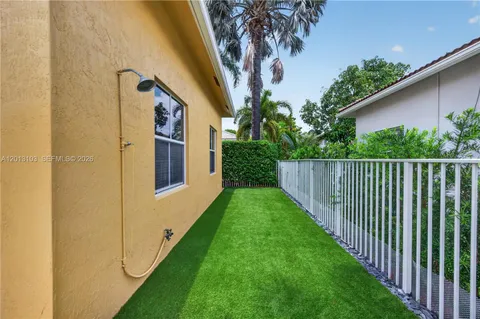 $1,095,000 | 1306 Crossbill Court, Weston, FL 33327