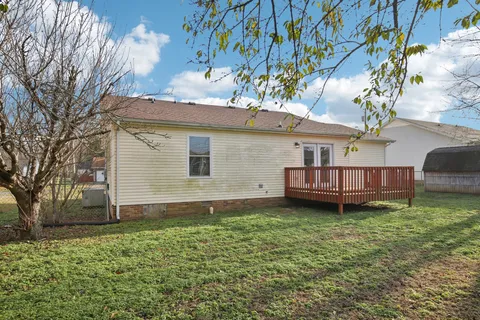 a view of backyard of house