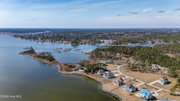$645,000 | 4007 Tarpon Drive, Oriental, NC 28571