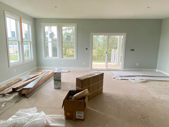 $645,000 | 4007 Tarpon Drive, Oriental, NC 28571