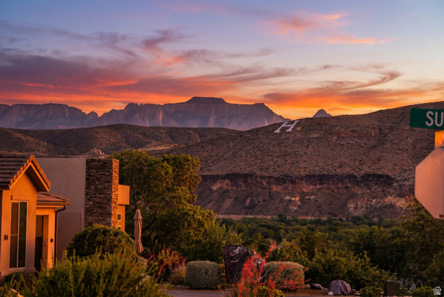 456 South Subway Hurricane, UT 84737 - Photo 3 of 46 View from Front Yard - This view for this price - WOW!!!