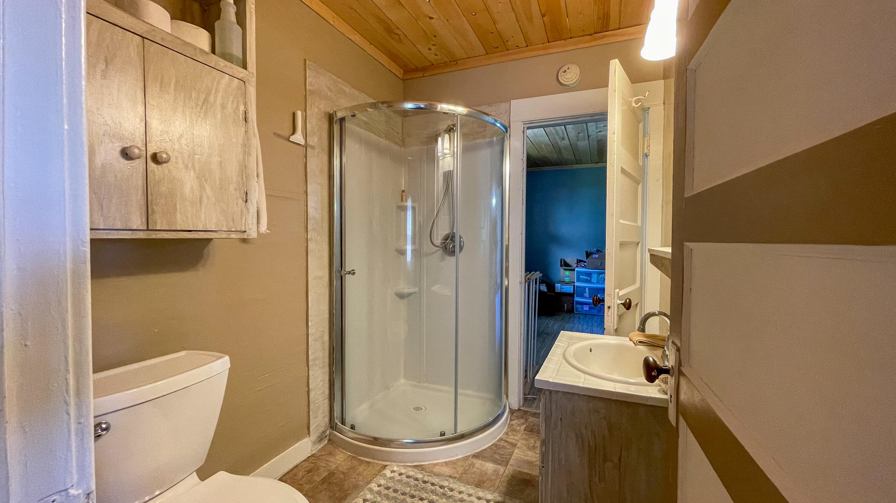 14212 Southwest Riggs Road Powell Butte, OR 97753 - Photo 32 of 48 bathroom
