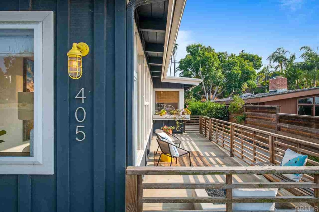 405 9th Street Del Mar, CA 92014 - Photo 3 of 25 a view of swimming pool with sitting area