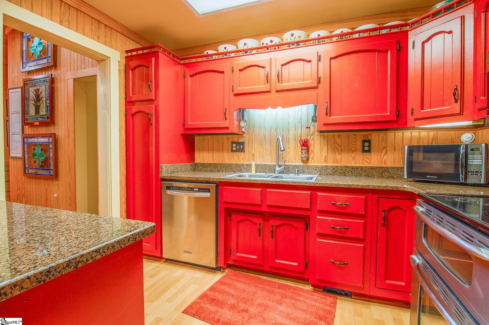 116 Coker Road Fountain Inn, SC 29644 - Photo 13 of 33