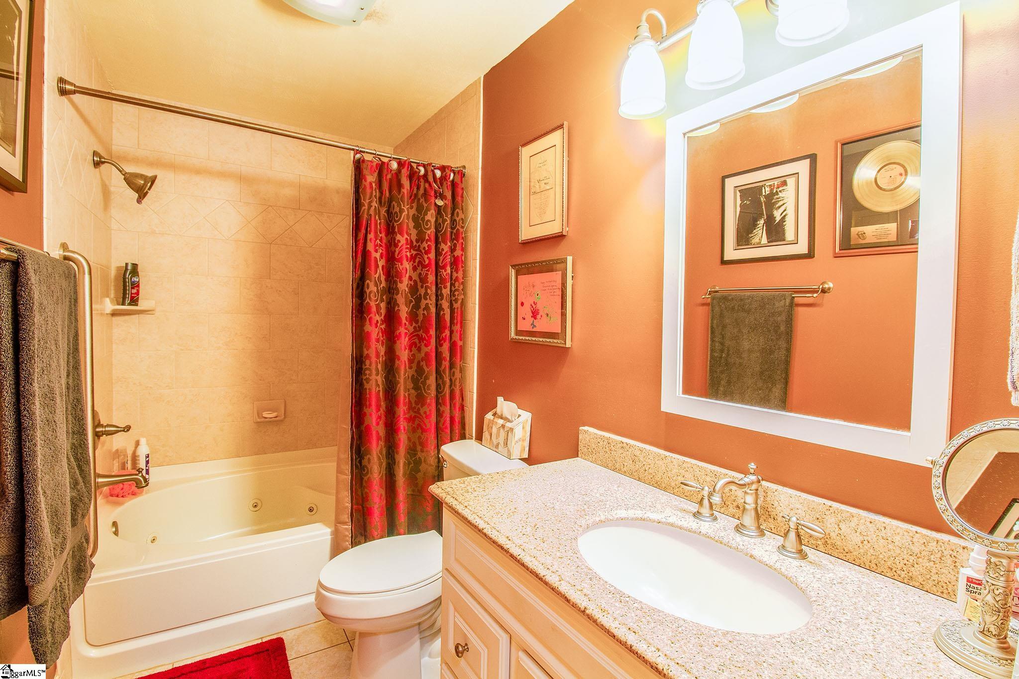 116 Coker Road Fountain Inn, SC 29644 - Photo 14 of 33