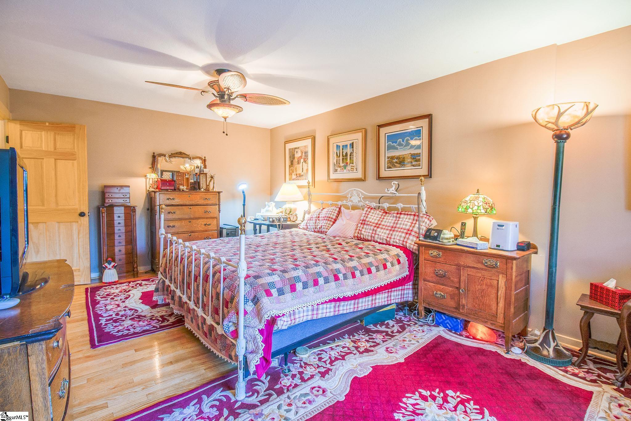 116 Coker Road Fountain Inn, SC 29644 - Photo 17 of 33