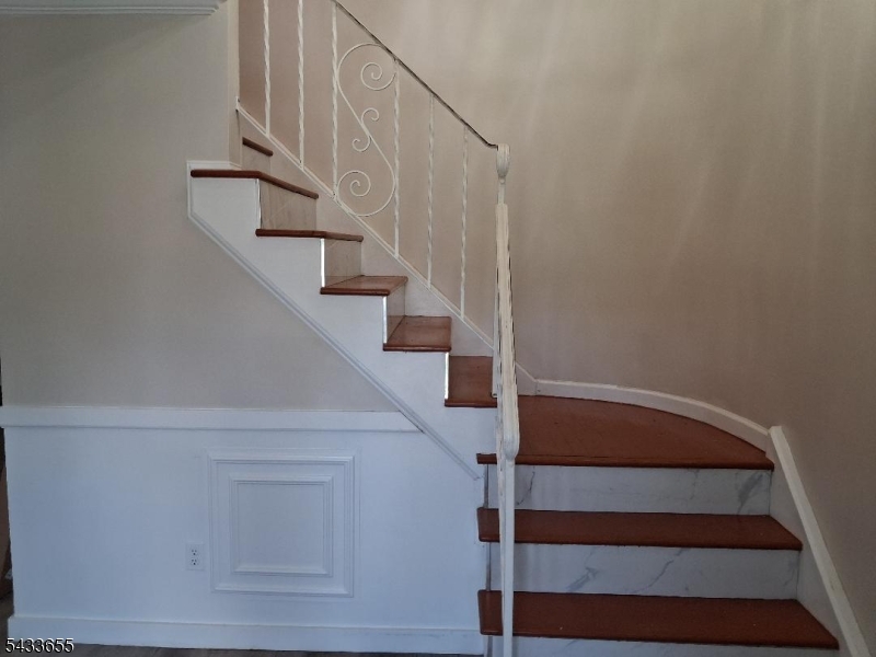 119 Colonial Road, Unit 1 Edgewater Park, NJ 08010 - Photo 10 of 13