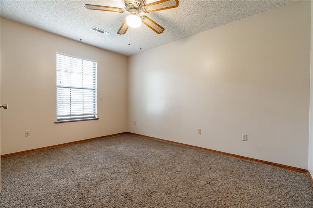 374 North Crossover Road Fayetteville, AR 72701 - Photo 9 of 19 Gallery Image 9