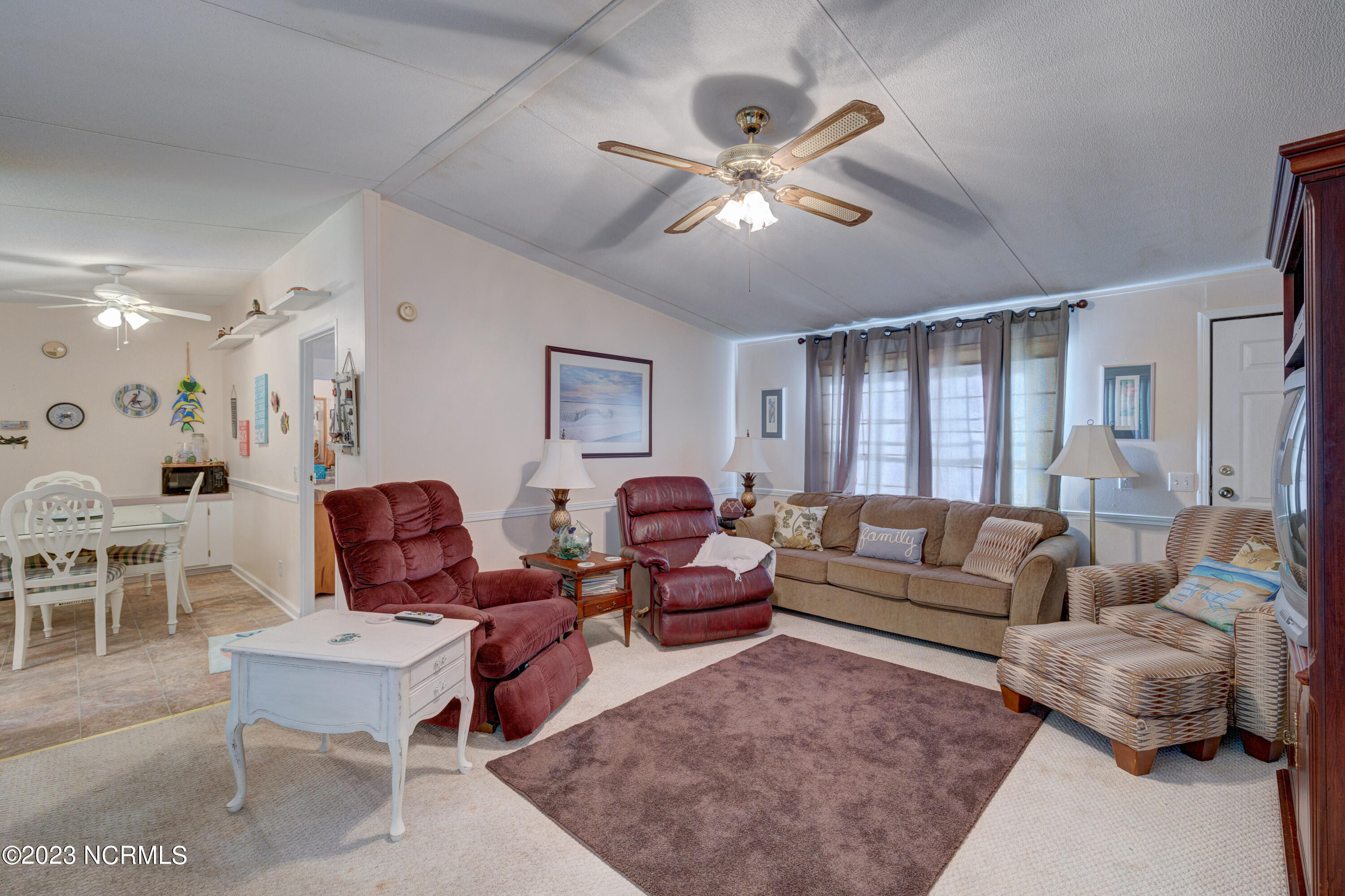 108 Pine Ridge Court Hampstead, NC 28443 - Photo 7 of 41 108PineRidgeEdit-17