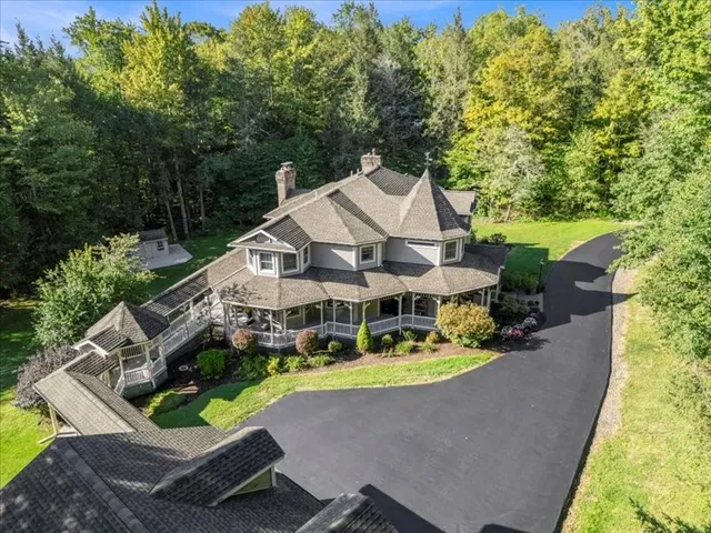 $890,000 | 139 Eastwood Drive, Johnson City, NY 13790