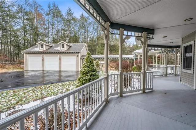 $890,000 | 139 Eastwood Drive, Johnson City, NY 13790