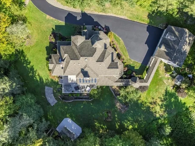 $890,000 | 139 Eastwood Drive, Johnson City, NY 13790