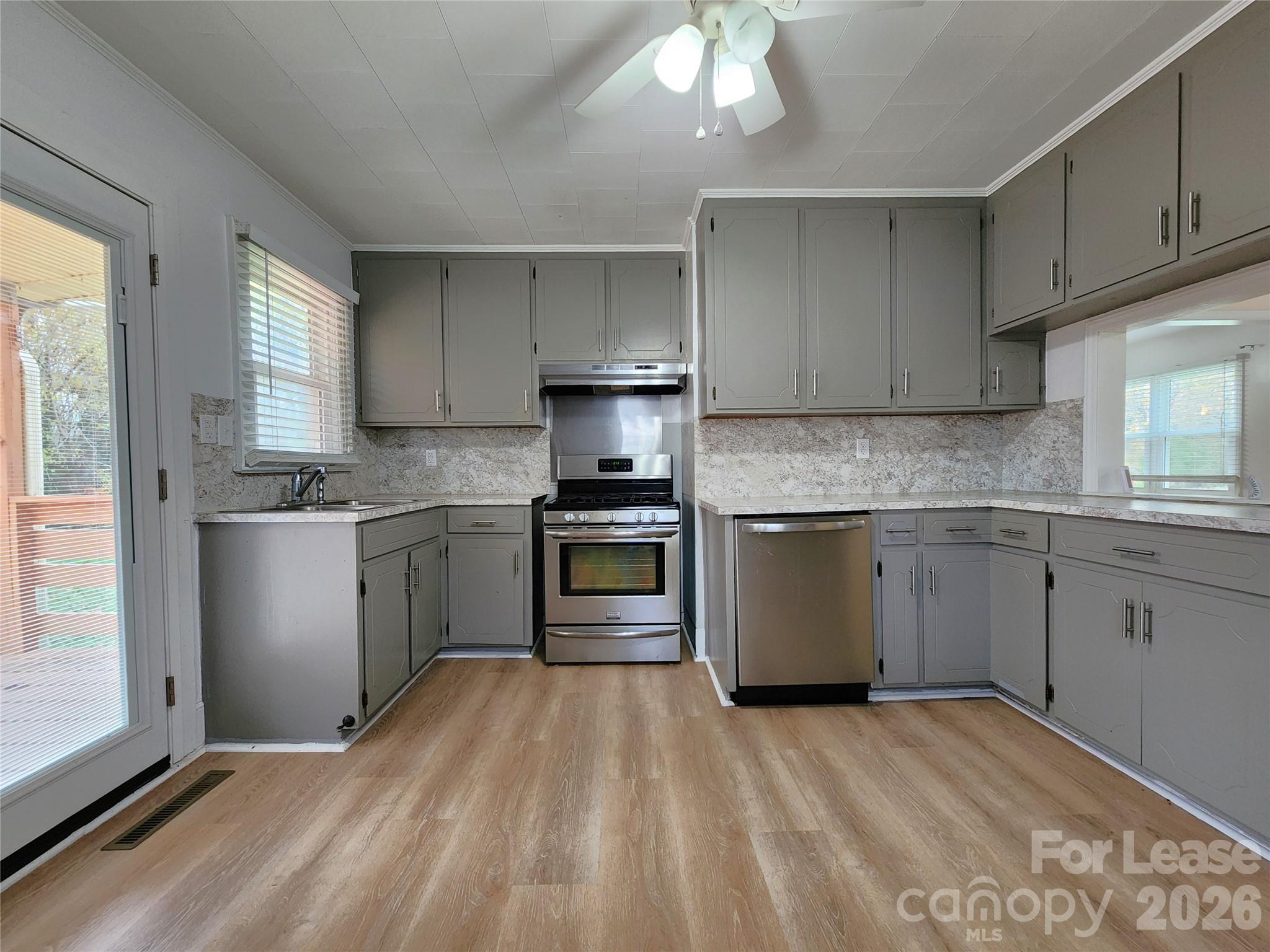 135 Oak Grove Road Statesville, NC 28677 - Photo 5 of 24