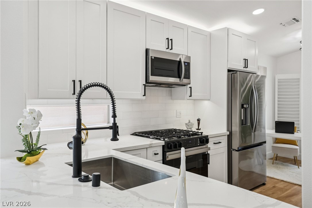 466 Edgefield Ridge Place Henderson, NV 89012 - Photo 15 of 39