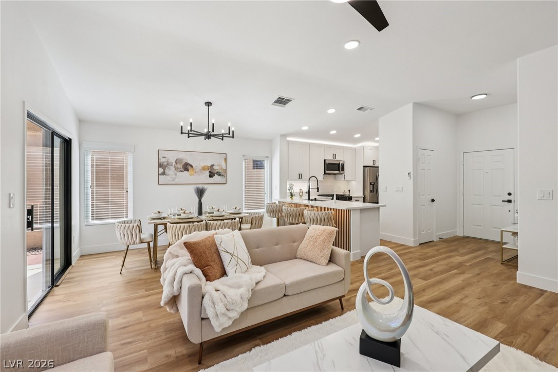 466 Edgefield Ridge Place Henderson, NV 89012 - Photo 4 of 39