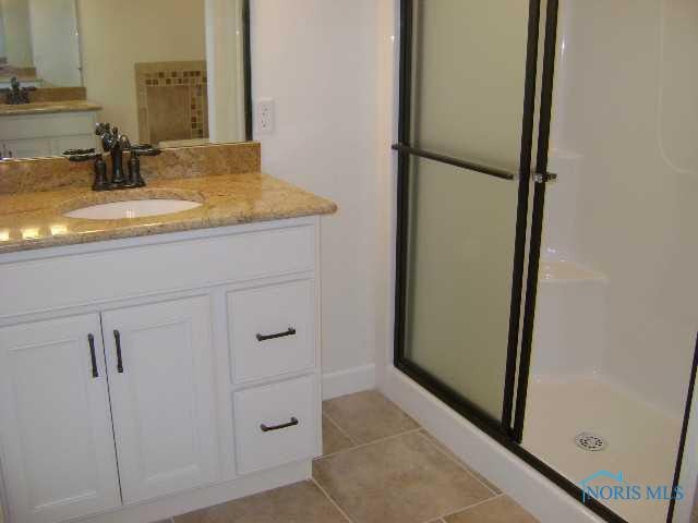 7411 Crossridge Road Holland, OH 43528 - Photo 9 of 20 Master Bath/Spa.