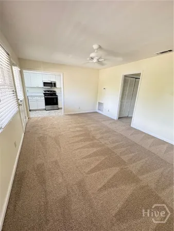 $1,700 | 412 East Hall Street, Savannah, GA 31401