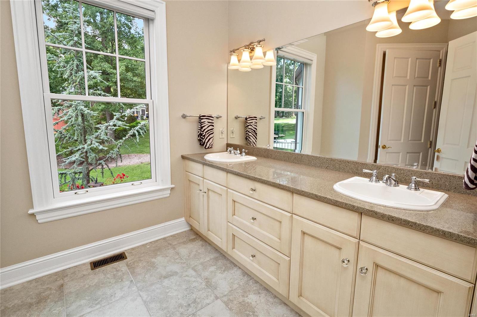 15956 Kettington Road Chesterfield, MO 63017 - Photo 40 of 63 Gallery Image 40