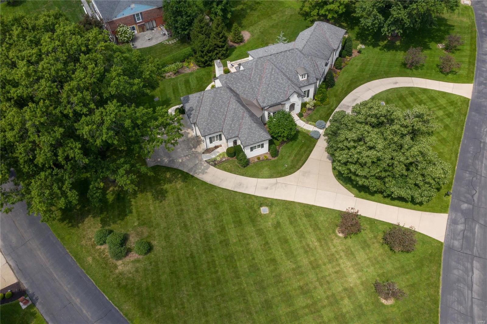 15956 Kettington Road Chesterfield, MO 63017 - Photo 10 of 63 Gallery Image 10
