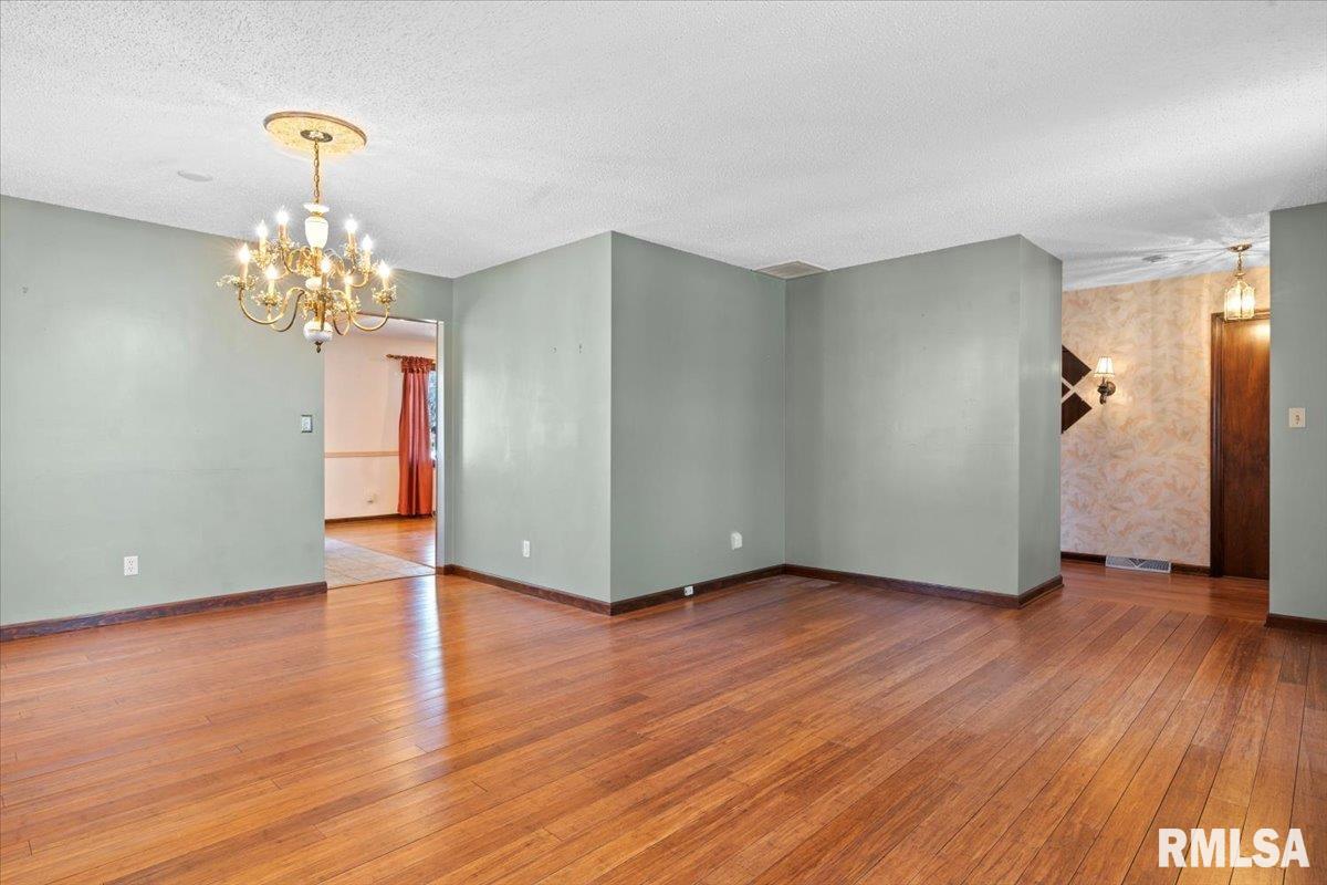 4128 Pickfair Road Springfield, IL 62703 - Photo 5 of 34