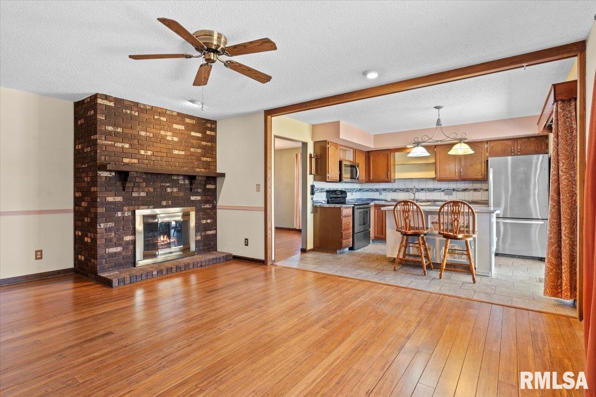 4128 Pickfair Road Springfield, IL 62703 - Photo 8 of 34