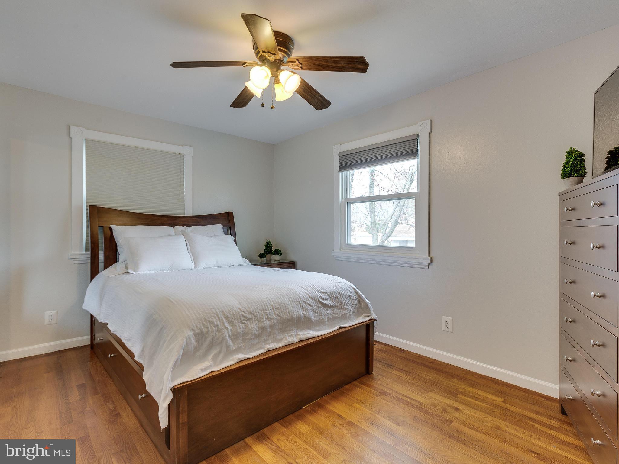 628 Beech Road Sterling, VA 20164 - Photo 12 of 30 Master Bedroom w/ HWFs