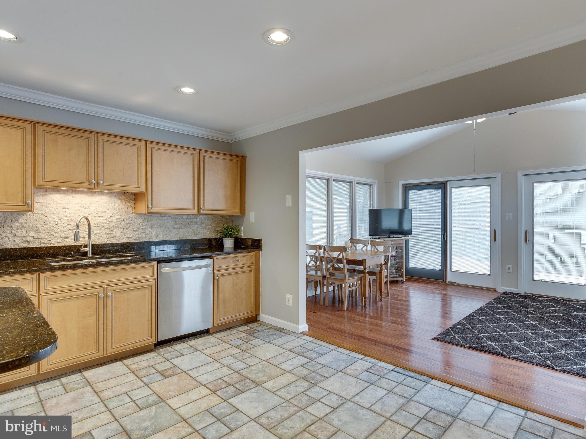 628 Beech Road Sterling, VA 20164 - Photo 9 of 30 Updated Eat-In Kitchen Opens to Family Room