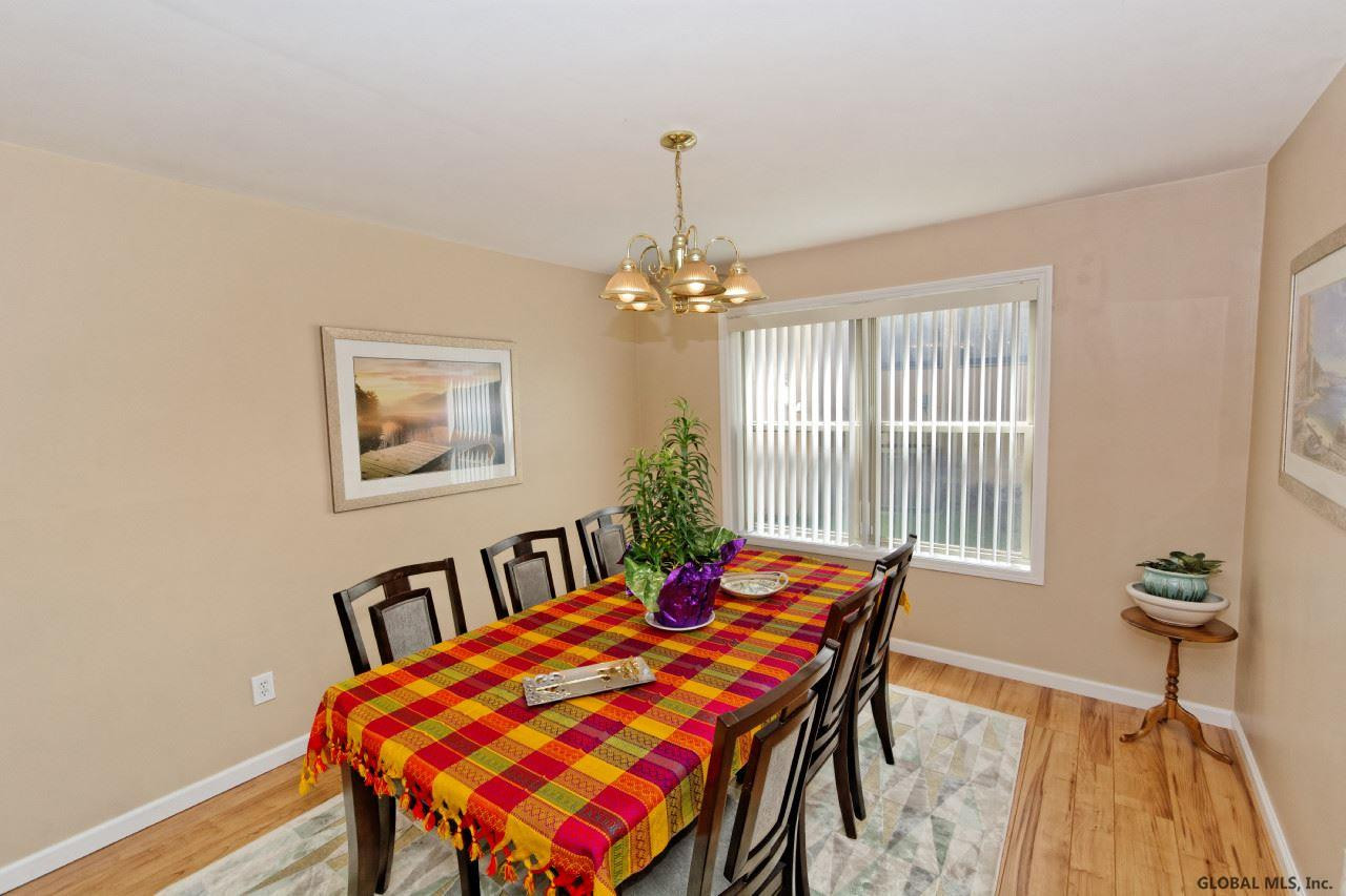60 Harvard Road Colonie, NY 12189 - Photo 3 of 24 Photo 3
