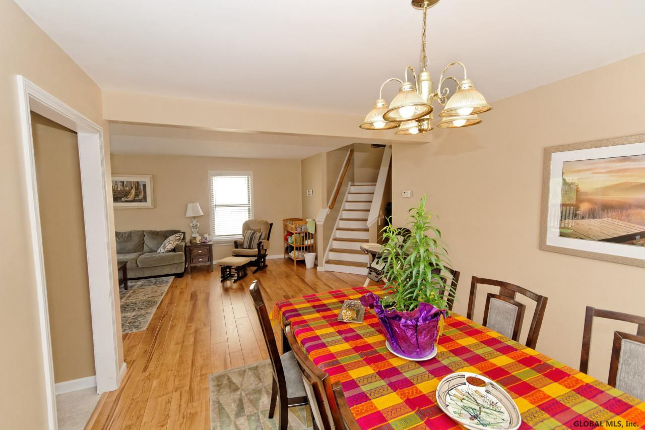 60 Harvard Road Colonie, NY 12189 - Photo 10 of 24 Photo 10