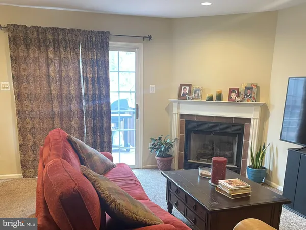 $554,900 | 445 Nicholas Drive, Southampton, PA 18966