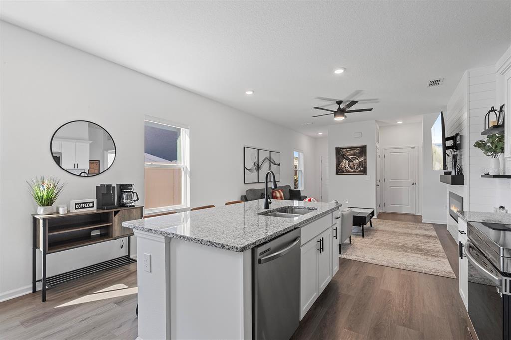 8652 Sportsman Loop Groveland, FL 34736 - Photo 5 of 24