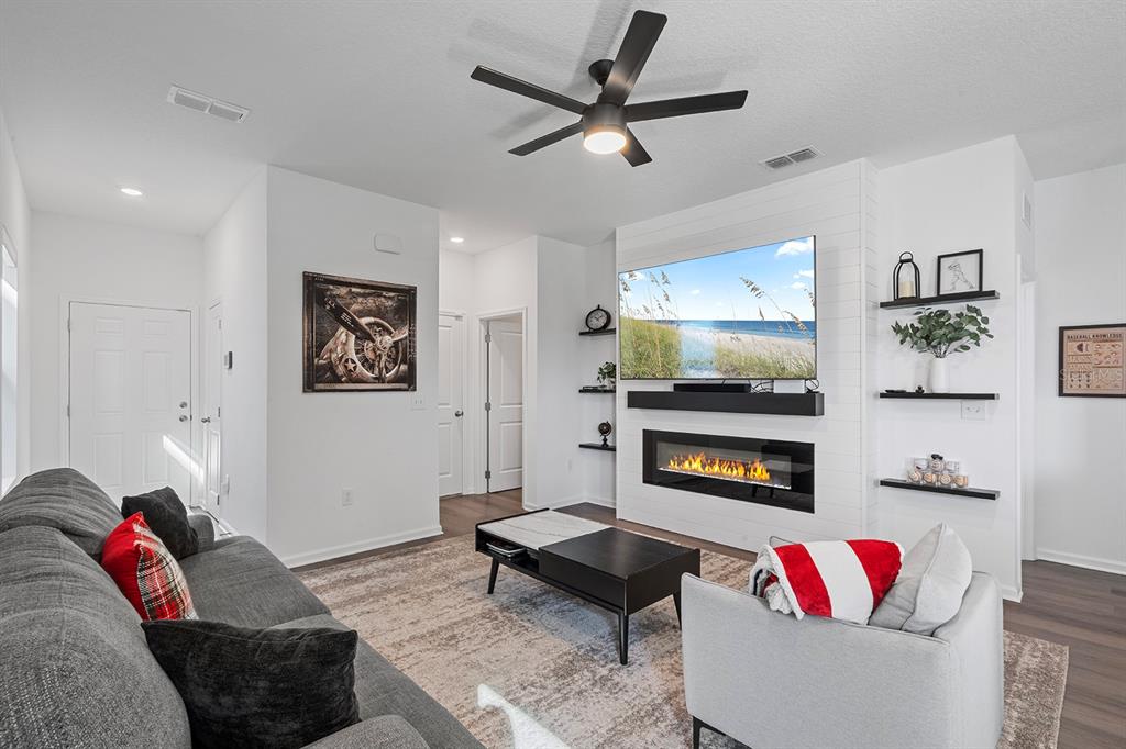 8652 Sportsman Loop Groveland, FL 34736 - Photo 10 of 24