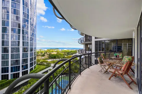 $1,750,000 | 2843 South Bayshore Drive, Unit 11F, Miami, FL 33133