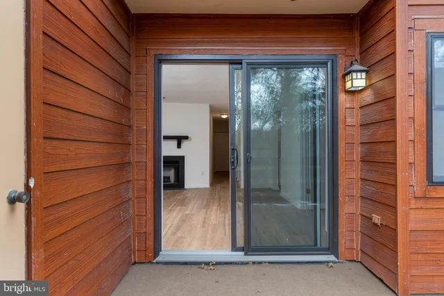 $220,000 | 7507 Weather Worn Way, Unit C, Columbia, MD 21046