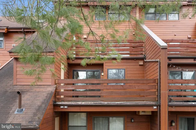 $220,000 | 7507 Weather Worn Way, Unit C, Columbia, MD 21046