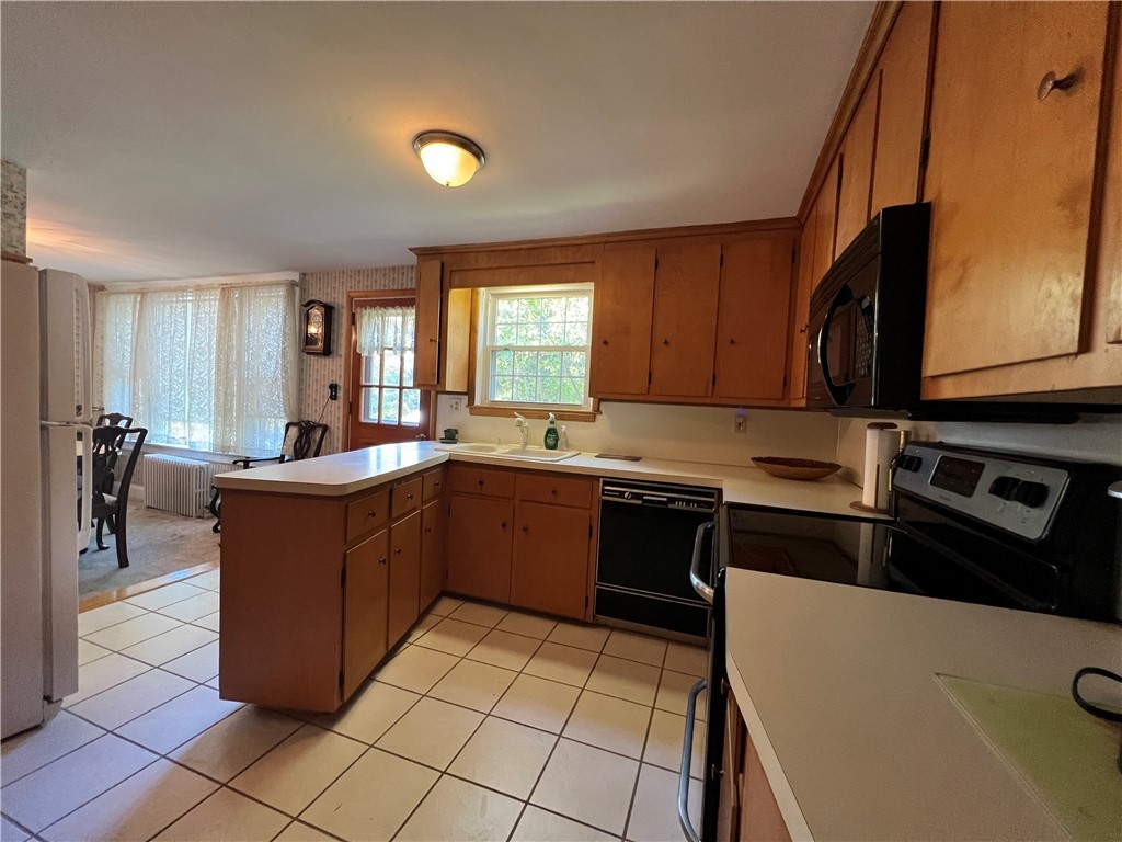 1 Cormier Road Lincoln, RI 02865 - Photo 6 of 12 Gallery Image 6