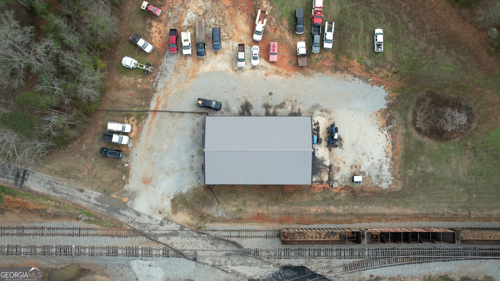 200 Railroad Street Monticello, GA 31064 - Photo 32 of 45 a view of a hallway